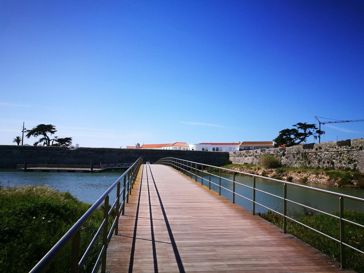 Ferienwohnung Peniche's Blue&White Exterior foto