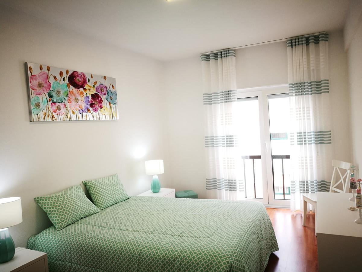Ferienwohnung Peniche's Blue&White Exterior foto